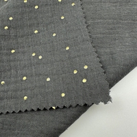Tissu en coton biologique double crêpe imprimé à motifs croisés pour bébés et enfants