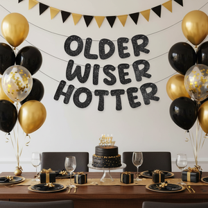 Set di Striscioni Glitterati 'Older Wiser Hotter' 3 Pezzi Pre-Infilati, Decorazioni Divertenti per Feste di Compleanno, Regalo per Donne 30° 40° Compleanno, Nero - Product Image 3