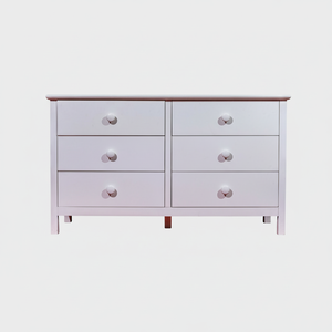 Commode à 6 tiroirs au design moderne Dakota, blanche élégante avec rangement spacieux en bois de caoutchouc durable pour application dans la chambre à coucher - Product Image 1