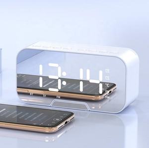 Haut-parleur BT miroir horloge de bureau numérique lumière LED bureau et table radio FM réveil électronique multifonctionnel <span class=keywords><strong>2023</strong></span> - Product Image 6