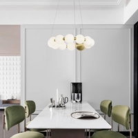 Vente en gros de lampes à boules de verre décoratives nordiques, lampes suspendues à bulles LED, luminaires de plafond à boules de verre pour chambre à coucher