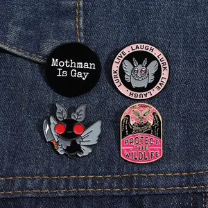 Punk Mothman esmalte Pins Believe in You Animal dibujos animados broches solapa insignia LGBT Pride Moth Pin joyería para mochila ropa