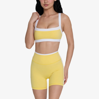 Ensemble de yoga 2 pièces respirant et coloré pour femme : soutien-gorge de sport et short de course taille haute à séchage rapide