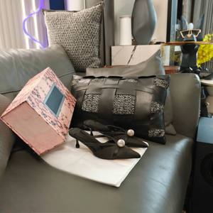 Jimmy - Mules de Tacón de Aguja con Punta y Decoración de Perlas para Mujer, Elegantes y sin Talón, Ideales para Citas Nocturnas y Fiestas - Product Image 2