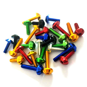 Viti a <span class=keywords><strong>testa</strong></span> <span class=keywords><strong>svasata</strong></span> piatta M3 M4 <span class=keywords><strong>M5</strong></span> M6 M8 in acciaio inossidabile, titanio e alluminio - Product Image 4
