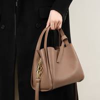 Sac à bandoulière en cuir véritable imperméable avec logo personnalisé, fermeture éclair - Sac de créateur élégant pour femme, usage quotidien, Guangzhou OEM