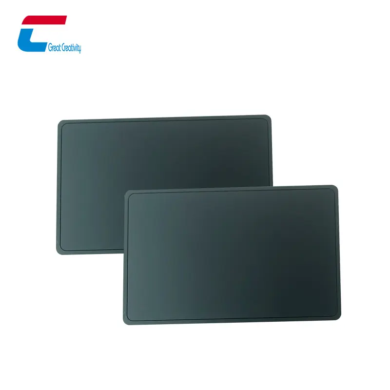 بطاقة معدنية سوداء هجينة NFC عالية الجودة غير مرئية ، بطاقة RFID NFC من كلوريد البولي فينيل ، بطاقة الأعمال المعدنية RFID NFC
