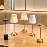 Lampe de table LED sans fil rechargeable à intensité variable en métal pour chevet, bureau, restaurant, hôtel, décoration intérieure, mariage