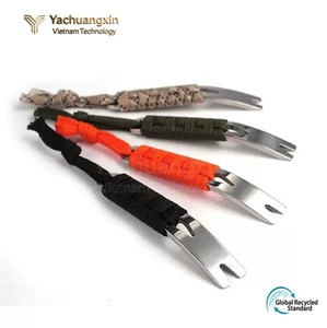 Outil multifonction en acier inoxydable avec poignée en paracorde, outil de survie en plein air, porte-clés, équipement de camping et de randonnée, utilisation en toutes saisons - Product Image 5