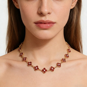 Collier ras du cou en acier inoxydable plaqué or 18 carats avec zircon, motif trèfle, résistant au ternissement, hypoallergénique pour femmes, directement de l'usine - Product Image 2