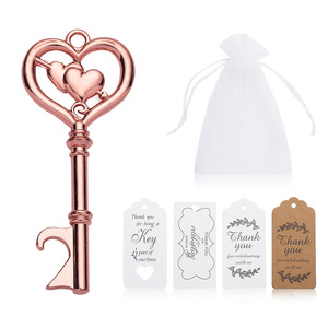 Porte-clés décapsuleur à double tranchant en alliage de zinc 7,5x3, breloque ouvre-bouteille pour cadeaux de mariage - Product Image 4