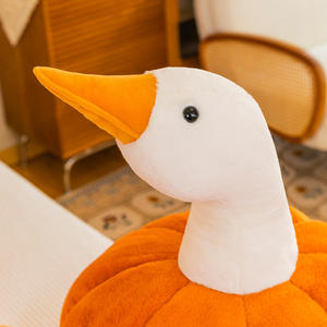 Juguete de Peluche de Ganso Blanco Grande con Forma de Calabaza de Dibujos Animados al por Mayor para Regalos de Cumpleaños, Muñeco de Peluche de Ganso Suave, Almohada - Product Image 4