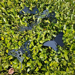 Decoración de Jardín y Patio de Acero Inoxidable: Adornos para Terrazas, Pájaros, Girasoles en Miniatura y Abejas de Primavera para tu Camino de Jardín - Product Image 3