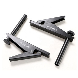 Konford Tùy Chỉnh <span class=keywords><strong>Ping</strong></span> <span class=keywords><strong>Pong</strong></span> <span class=keywords><strong>Net</strong></span> Bài OEM Chuyên Nghiệp Kẹp Kẹp Grip Chủ Căng Thẳng Chiều Cao Có Thể Điều Chỉnh Bóng Bàn <span class=keywords><strong>Net</strong></span> Bài Đặt - Product Image 5