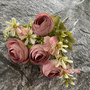 Ramo Artificial Suzume II, Combinación de Hortensias en Bolsa de Té de Seda, 31 cm, Decoración de Boda, Ramo de Mano - Product Image 4