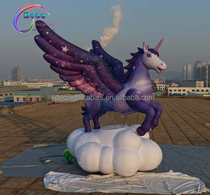 Cheval gonflable géant de la <span class=keywords><strong>mythologie</strong></span> grecque avec décoration de licorne ailée - Product Image 3