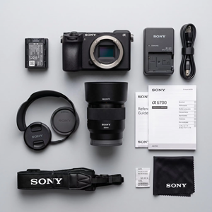 Appareil photo <span class=keywords><strong>Sony</strong></span> A6700 Alpha 6700 d'occasion avec objectif 50mm f/1.8, version globale multilingue, 4K 120p, AF IA, état impeccable, pack professionnel - Product Image 2