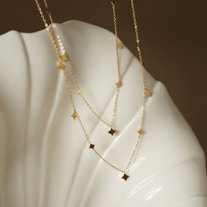 <span class=keywords><strong>Collana</strong></span> Semplice <span class=keywords><strong>con</strong></span> Iniziale e Piccole Stelle in Acciaio Inossidabile Placcato Oro 18K Impermeabile, Gioielli alla Moda all'Ingrosso - Product Image 4