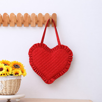 Tas Tote Berbentuk Hati yang Lucu dengan Hiasan Ruffle, Tas Selempang Romantis untuk Wanita dan Remaja Putri, Cocok untuk Penggunaan Sehari-hari dan Hadiah