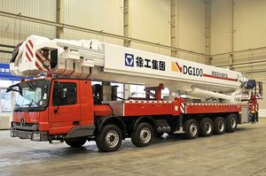 Prix d'usine Nouveau Camion Pompier à Plateforme Aérienne DG100 100m Plus de 450 ch Capacité 3001-5000l - Product Image 3