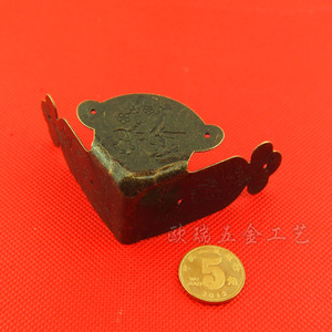 Antique Style <b>Box</b> Corner Protectors 84mm X 60mm X 25mm Carbon Steel Right Angle <b>Floral</b> Bird Design For Furniture - Product Image 2
