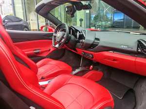 รถสปอร์ตหรู <span class=keywords><strong>Ferrari</strong></span> <span class=keywords><strong>488</strong></span> Spider ปี <span class=keywords><strong>2015</strong></span> มือสอง สีแดง <span class=keywords><strong>GTB</strong></span> เกียร์ออโต้ เบนซิน สภาพดี เปิดประทุน สำหรับส่งออก - Product Image 4