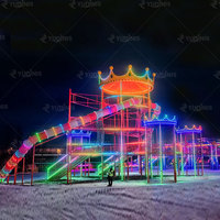 Équipement de terrain de jeux d'aventure pour adultes et enfants Dinis personnalisé pour l'extérieur, avec matériaux FRP+acier, pour plus de 10 utilisateurs