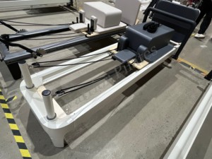 Tốt nhất trong máy cải cách tốt nhất có thể điều chỉnh footbar Studio Cải Cách nhôm trắng - Product Image 2