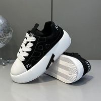 Chaussures de course classiques à logo personnalisé, couleur unie, en maille, antidérapantes, en cuir PU vulcanisé, tendance mode, unisexe, plateforme plate