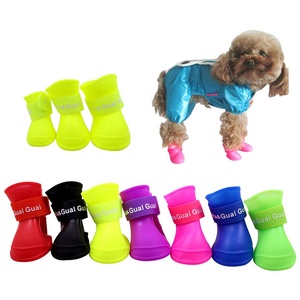 Stivali da Pioggia per Cani Ecologici Carini Impermeabili in PVC Gomma con Cinturino Elastico Suola Antiscivolo per Passeggiate all'Aperto 8 Colori - Product Image 2