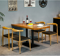 Meilleur prix Table carrée de restaurant Meubles Style antique Haute qualité Durable Table en bois massif Table de salle à manger de restaurant