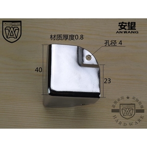 Protecteur d'angle en fer chromé Anwang 335-40 pour caisses de transport et caisses en bois - Product Image 2