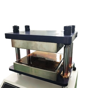 Presse à chaud hydraulique pour la fabrication de portes en contreplaqué et MDF, état neuf, pour l'industrie du bois, avec moteur, pour le contreplaqué stratifié - Product Image 3