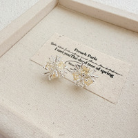 Boucles d'oreilles plaquées or pour femmes, avec zircone cubique jaune en forme d'étoile, clous en argent 925, bijoux de fête géométriques triangulaires
