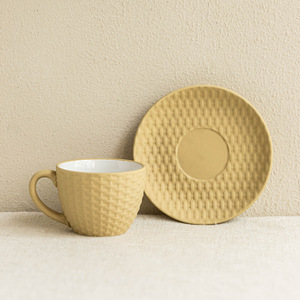 Set di Tazze da Caffè in Ceramica con Motivo Lavorato a Maglia, 240ml, Stile Nordico Minimalista - Pronta Consegna, Vendita all'Ingrosso per Uso Domestico e Caffetterie - Product Image 4