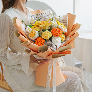 Venta caliente hecha a mano peonía mixta ramo de flores artificiales regalo de ganchillo con embalaje elegante - Product Image 1