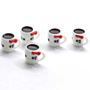 Resina de alta calidad miniatura taza de <span class=keywords><strong>café</strong></span> colgantes <span class=keywords><strong>Kawaii</strong></span> resina tazas de <span class=keywords><strong>café</strong></span> colgantes Mini casa de muñecas <span class=keywords><strong>café</strong></span> tazas de cuentas de la joyería de DIY - Product Image 1