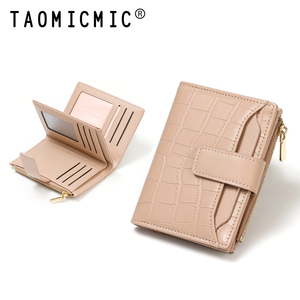 Portafoglio da Donna TAOMICMIC in Pelle Premium Effetto Coccodrillo, Stile Coreano, Corto, Bifold, con Doppia Cerniera, Porta Carte e Fermasoldi - Product Image 2