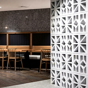 Panneau mural en béton perforé moderne, panneau de façade décoratif, bloc de parement pour cloison intérieure et mur d'accentuation extérieur - Product Image 1