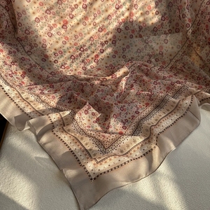 2025最新デザイン日本コットンVoile Hijab114 Bawalファッショナブルな花の葉エスニックBandanaデジタルプリントBawal Hijabs - Product Image 2