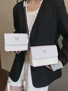 Bolso de Mujer Primavera/Verano 2026, Nuevo Modelo: Elegante Bolso Cuadrado Mini con Cadena, Simple y Estilizado, de Hombro/Bandolera - Product Image 4