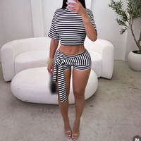 Nouvelle Collection Été Décontracté Cool Sexy Bodycon Manches Courtes Rayé Crop Top Chemise à Nouer Short Cycliste Ensemble 2 Pièces Femme