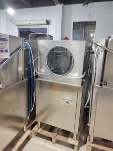 Freestanding Commercial Dishwasher With Rapid Temp Sanitizing Feature for Hotel & Catering Industry Kitchens High Temperature Sa - Product Image 2