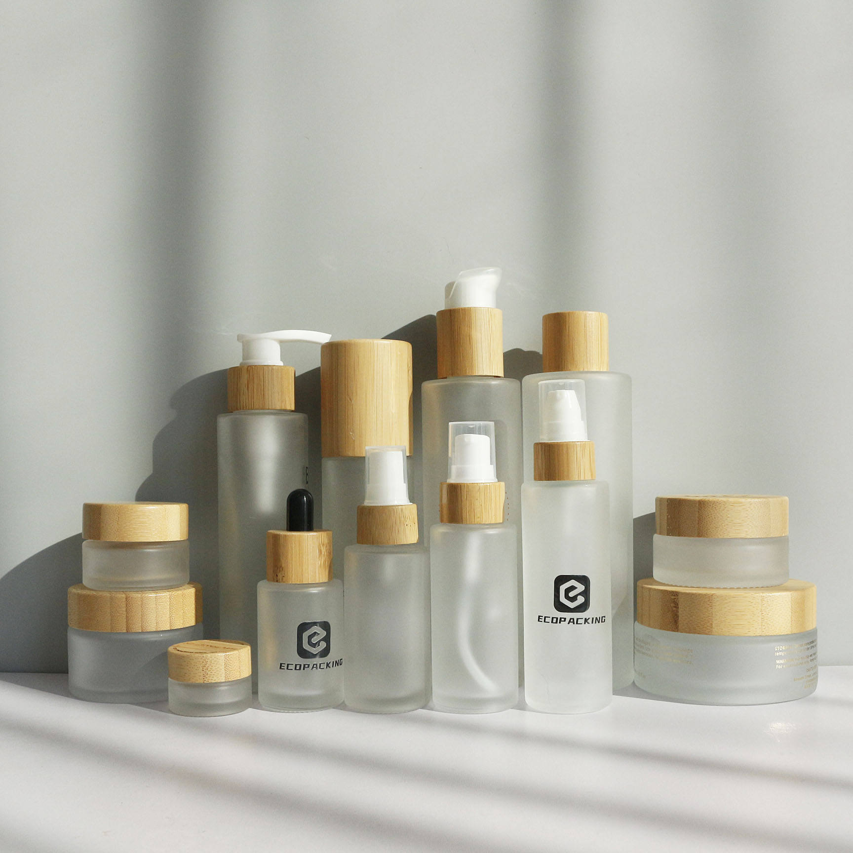 มีน้ำแข็งเกาะ