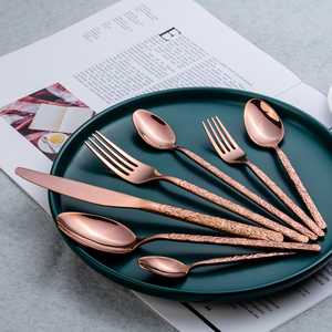 Banquet <span class=keywords><strong>de</strong></span> mariage <span class=keywords><strong>de</strong></span> luxe en acier inoxydable plaqué or couverts argenterie ensemble <span class=keywords><strong>de</strong></span> cuillère <span class=keywords><strong>et</strong></span> <span class=keywords><strong>fourchette</strong></span> - Product Image 4