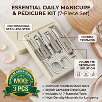 Kit de Soins des Ongles 7-en-1 Nouveautés Trousse Professionnelle Manucure Pédicure Coupe-Ongles Pince à Ongles Cure-Oreilles dans un Étui en Cuir