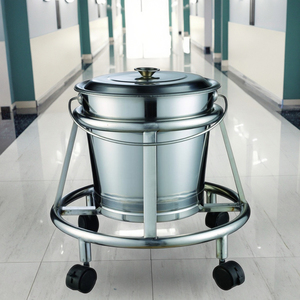 Poubelle à pédale en acier inoxydable pour hôpital - Product Image 5