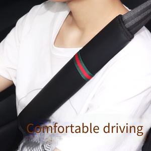 Fourniture 1 paire de protecteur d'épaule de <span class=keywords><strong>ceinture</strong></span> de sécurité de voiture en cuir microfibre étendu 34cm gaine de <span class=keywords><strong>ceinture</strong></span> de sécurité de voiture douce et confortable - Product Image 4