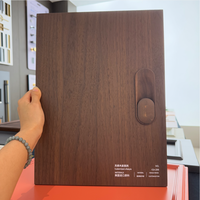 Portes d'armoires de cuisine classiques en bois massif Happy Houses sur mesure pour salle de bain, villa, appartement et centre commercial – Échantillon gratuit, CAO, livraison mondiale