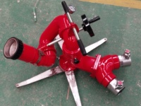 CNBCFE DirectlyFactory Auto Control Water Cannon Flexible Firefighting Equipment Accessory untuk Operasi Pemadam Kebakaran yang Portabel.